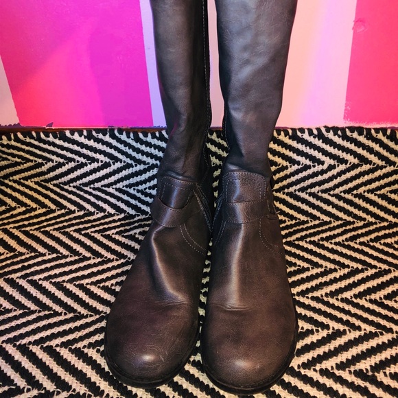 Tall Fall Boots! - Picture 2 of 6